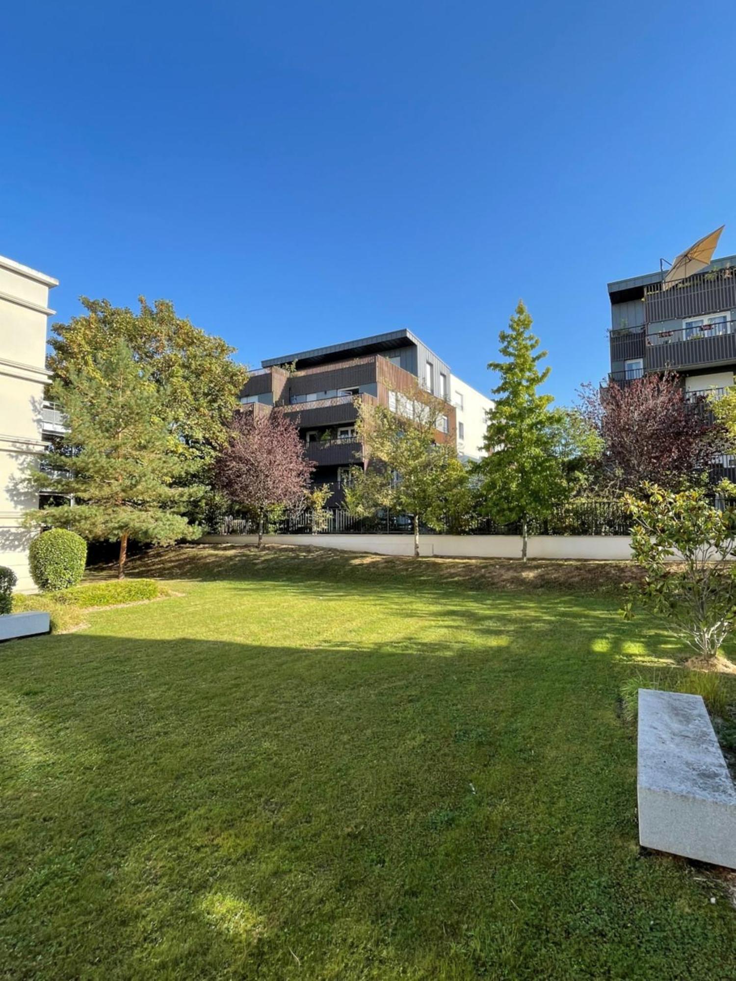 Residhome Paris-Guyancourt Exterior foto